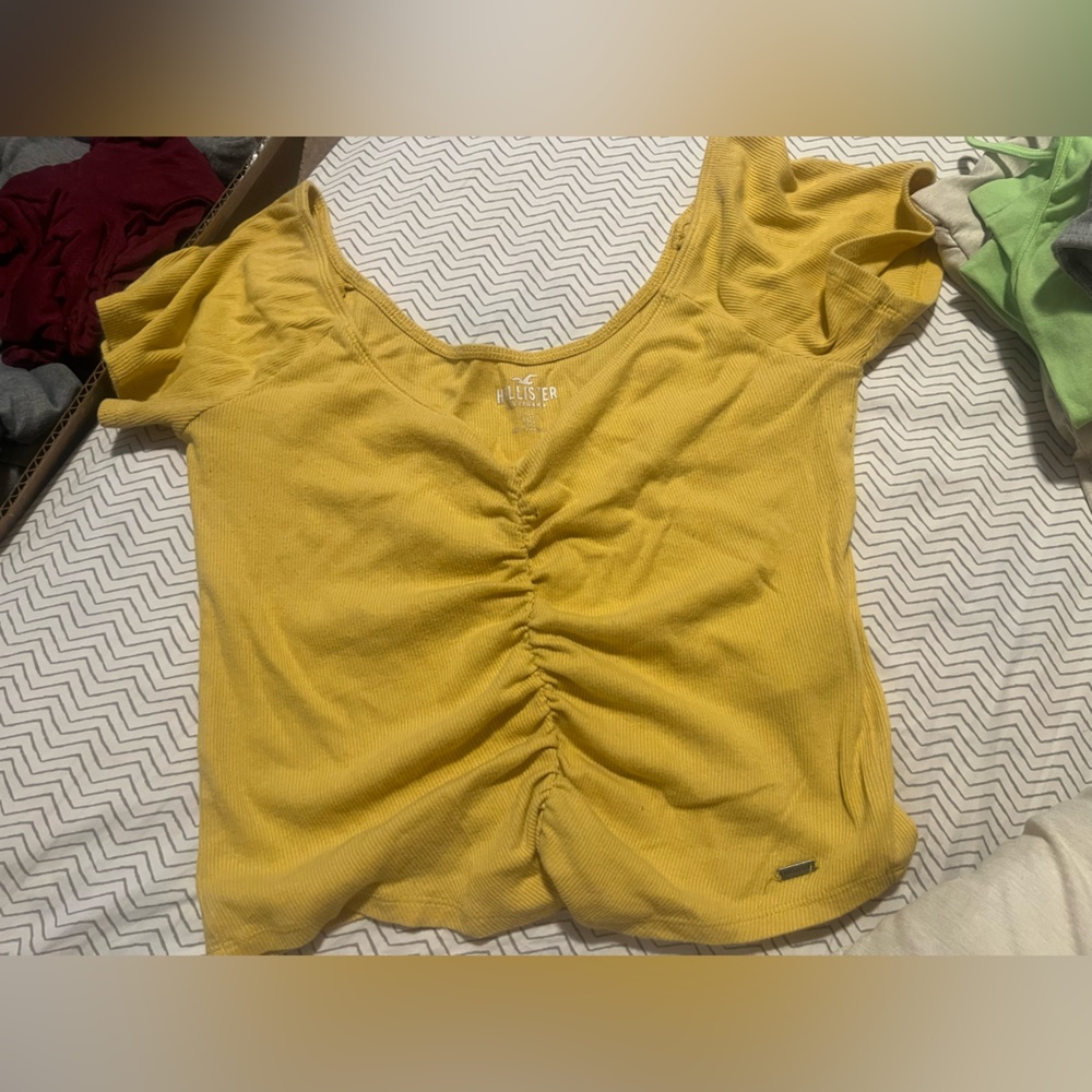 Hollister Gold Ruched Cap Sleeve Blouse